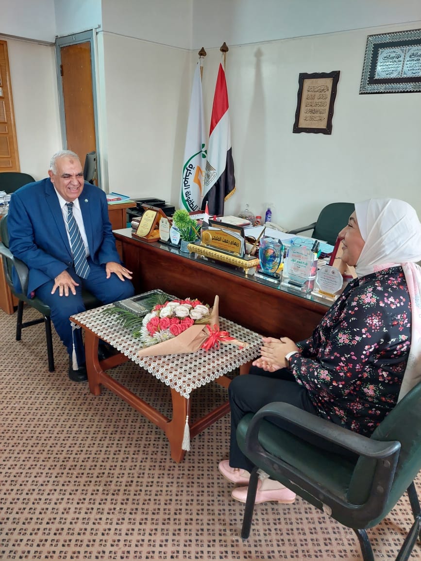 مناقشة