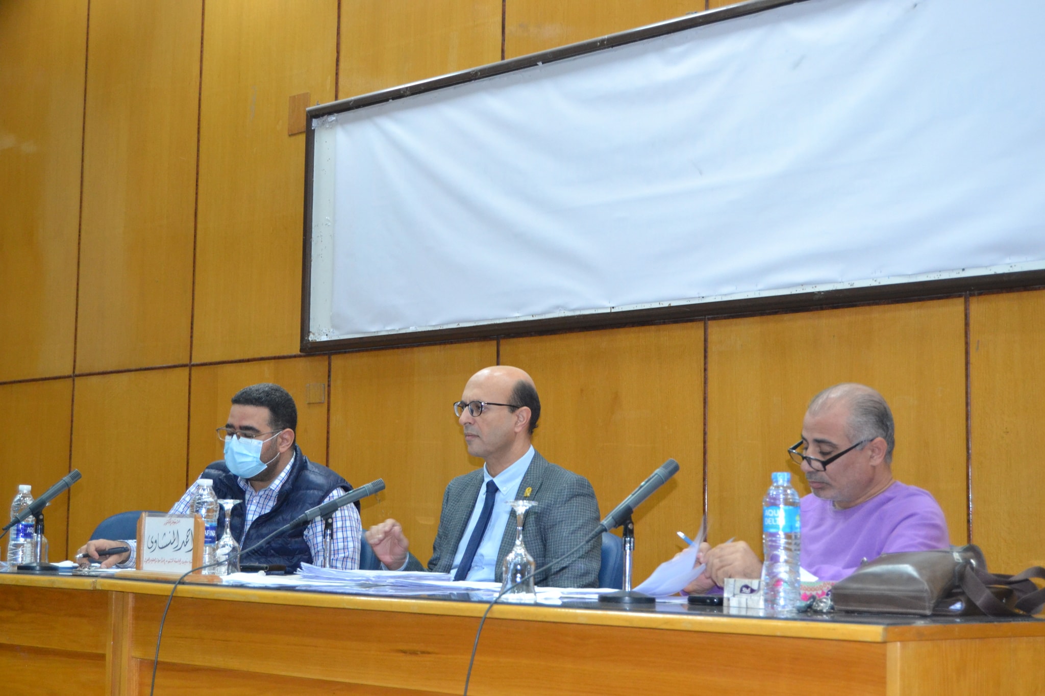  انعقاد مجلس كلية الفنون الجميلة رقم ( ١٠ ) برئاسة السيد الأستاذ الدكتور /أحمــد المنشـاوي