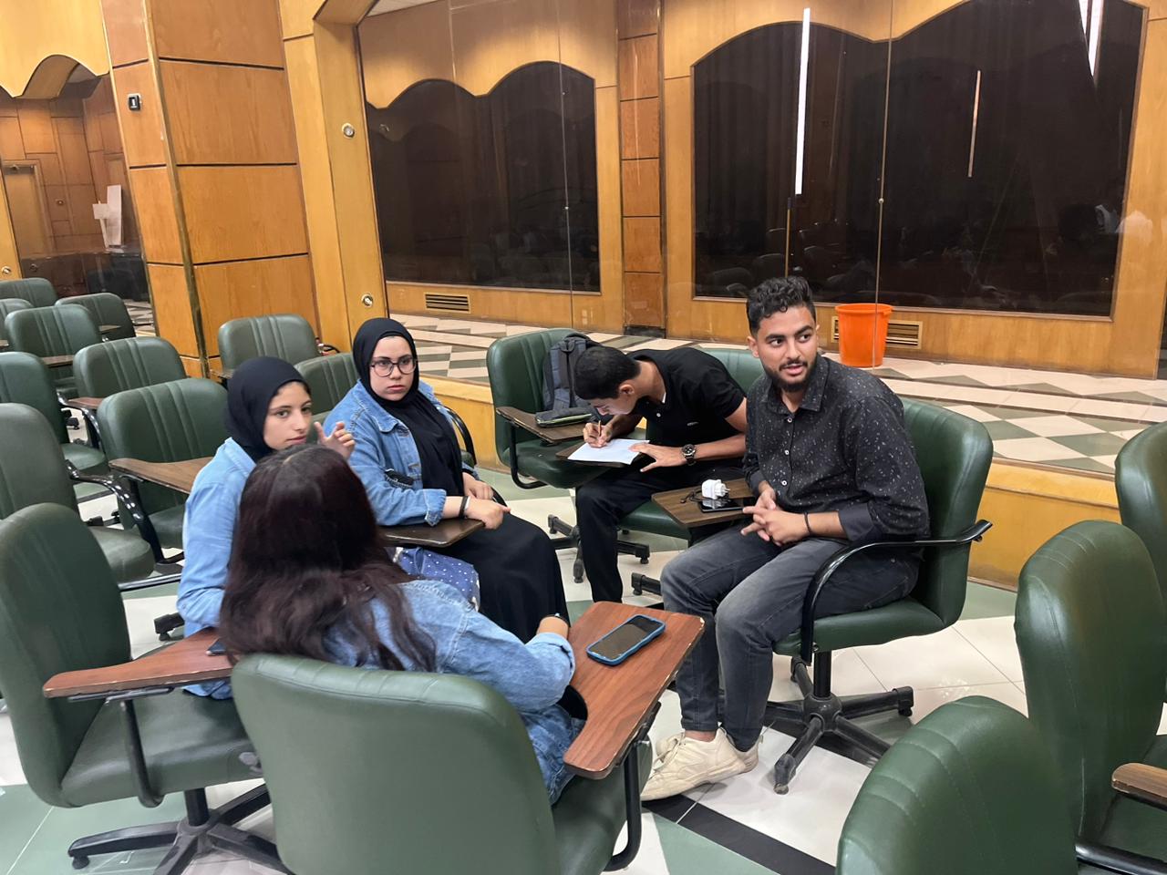 فريق الكلية يصعد لدور الثمانية في الدوري البيئي الذي تنظمه الجامعة.