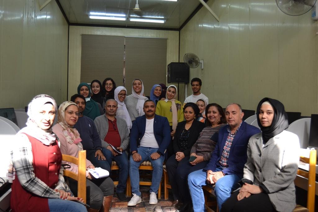 فعاليات ورشة عمل" التصميم الجرافيكى الرقمي "