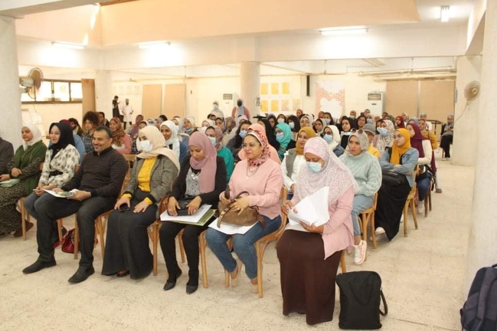 افتتاح ورشة عمل بعنوان " التصميم الجرافيكى الرقمى"