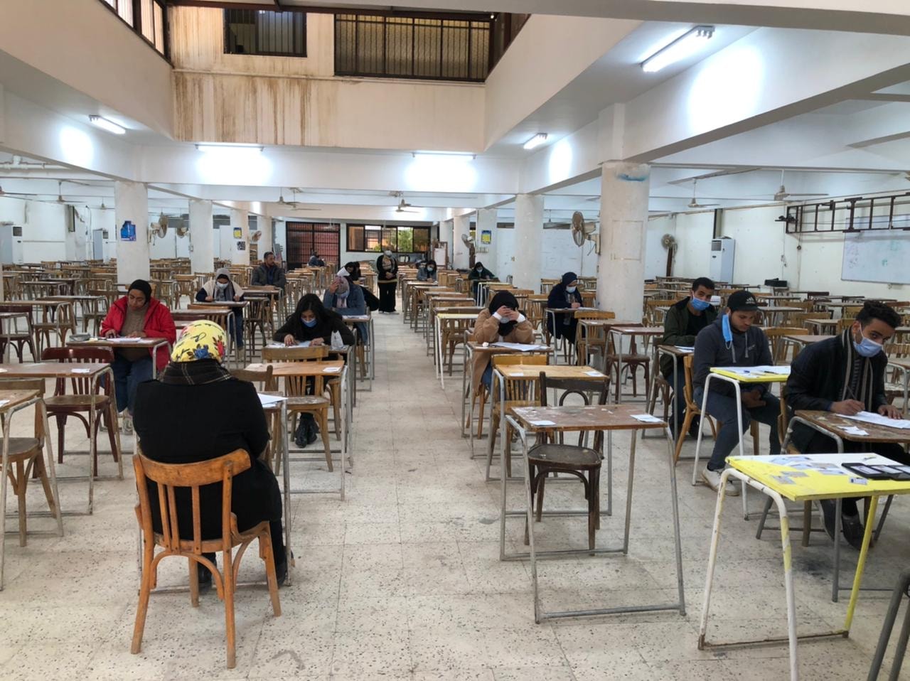 متابعة الامتحانات