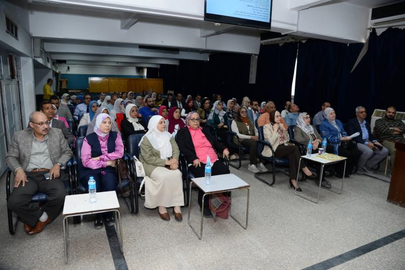 كلية الطب بجامعة أسيوط تُكرم مدربي أطباء التدريب في احتفالية "تعزيز التدريب الطبي تقديرا لجهودهم وإسهاماتهم في البرنامج الإلزامي