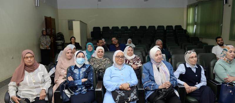 كلية الطب بجامعة أسيوط تعقد دورة تدريبية متخصصة حول لائحة طلاب البكالوريوس وطلاب الدراسات العليا