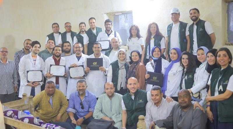 The Faculty of Medicine at Assiut University is organizing a comprehensive medical convoy in Esna to treat more than 4,000 cases in cooperation with the Arab African Bank.